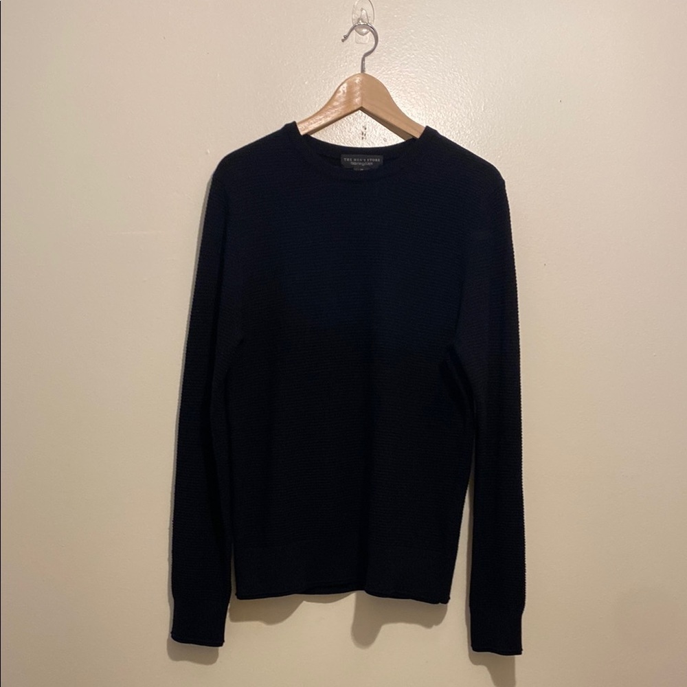 Bloomingdale's Men's Black Merino Woop Sweater. Size M. New